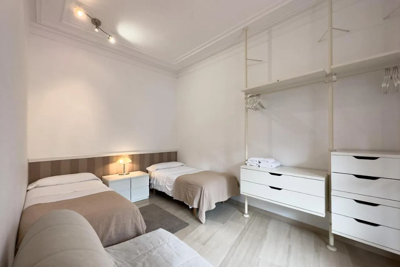 Aparteasy - Passeig De Gracia Barcelona 0*,  España